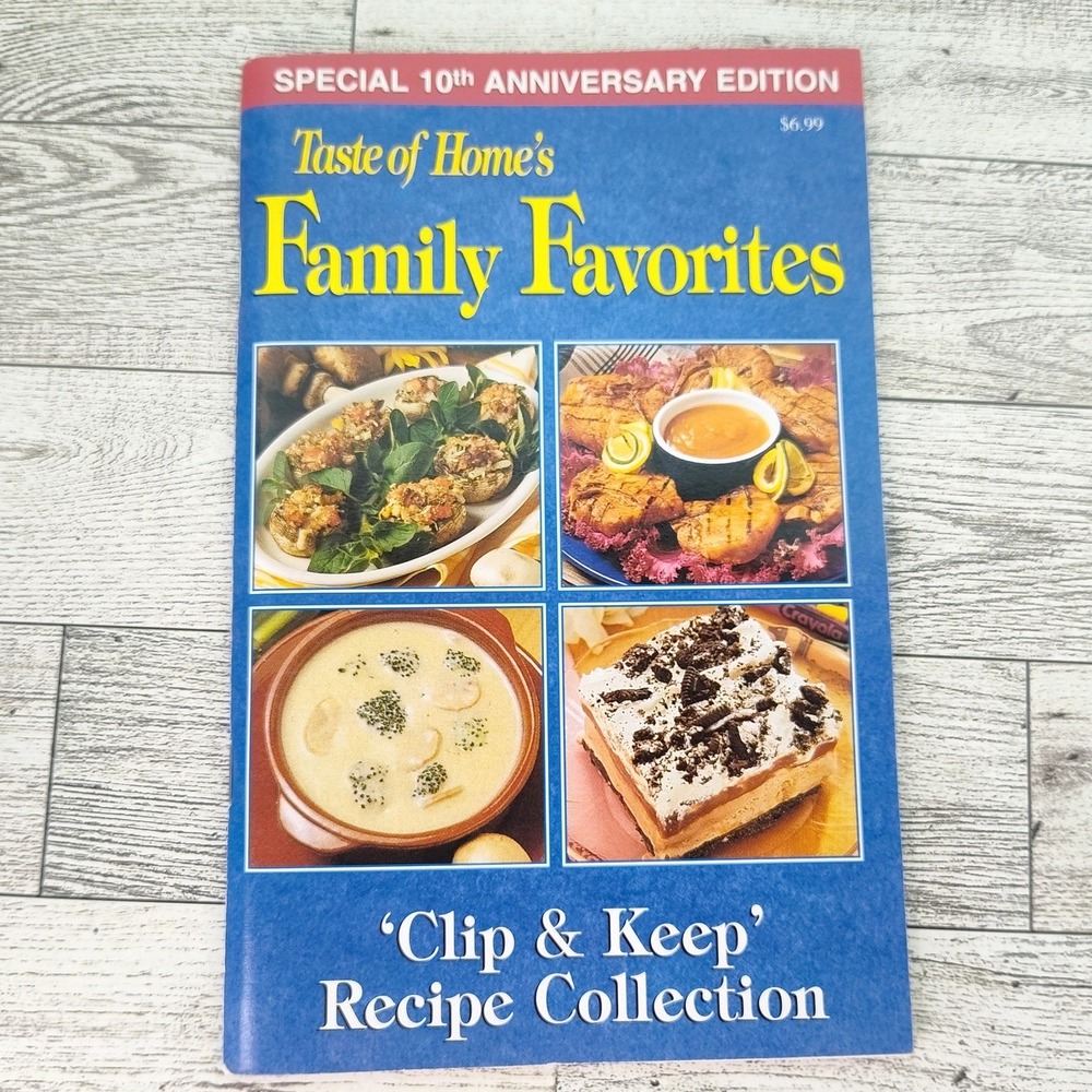 Taste of Home Family Favorites 2002 Recipe Card Style Cookbook Booklet
